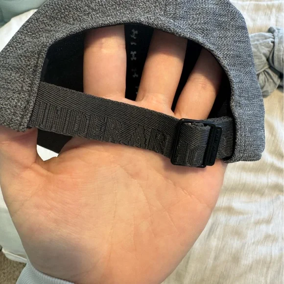 Under Armor Baseball Hat - Picture 3 of 4